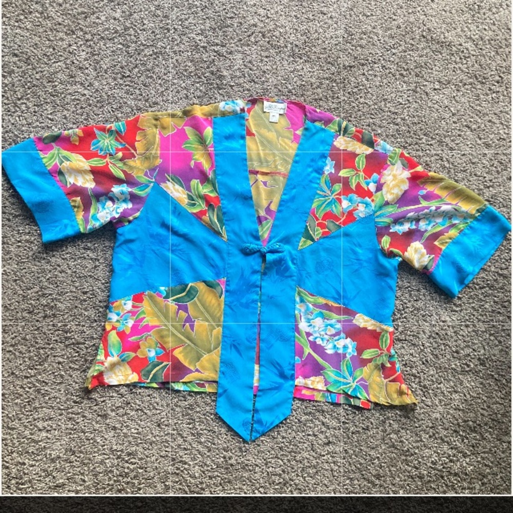 Shanghai Tang Blue Red High Low Shirt